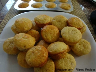 filipino-recipe-banana-nut-muffins6.jpg