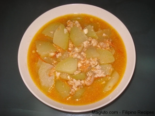 Filipino Ginisang Sayote