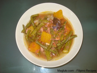 Filipino (Ilokano) Pinakbet