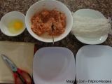 filipino-recipe-shrimp-and-pork-egg-roll-with noodles7